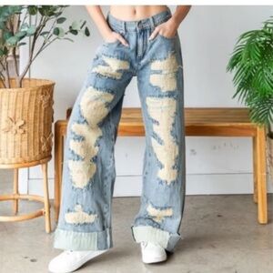 NWOT Oli & Hali Distressed Beyond Measure Denim Distressed Blue Jeans
NWOT